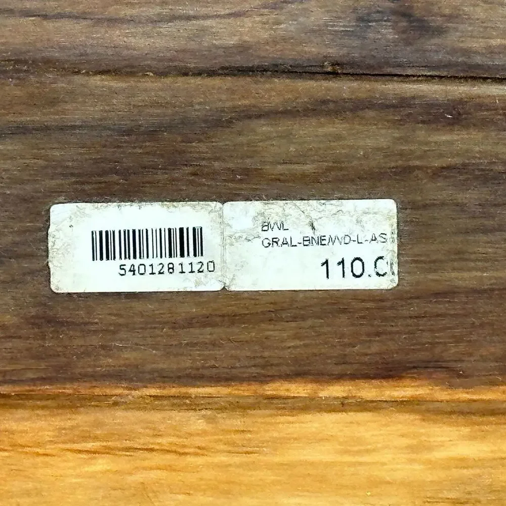 Unbranded hand carved